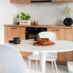 Apartamenty Fuzja - Komfortowe Mieszkania Blisko Centrum Lodzi Garaz